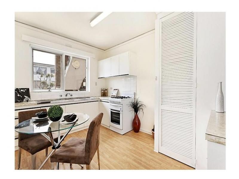 10/49 Napier Street, Footscray VIC 3011