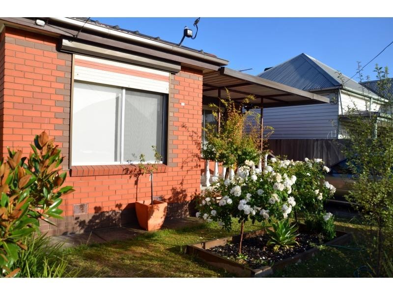 37 Queensville Street, Kingsville VIC 3012