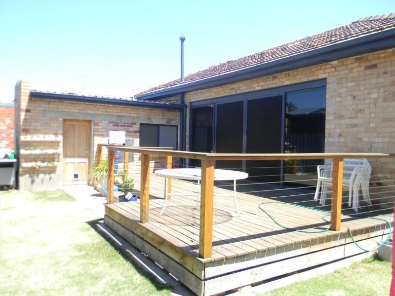 61 Kingsville Street, Kingsville VIC 3012