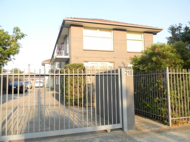 8/218 Gordon Street, Footscray VIC 3011