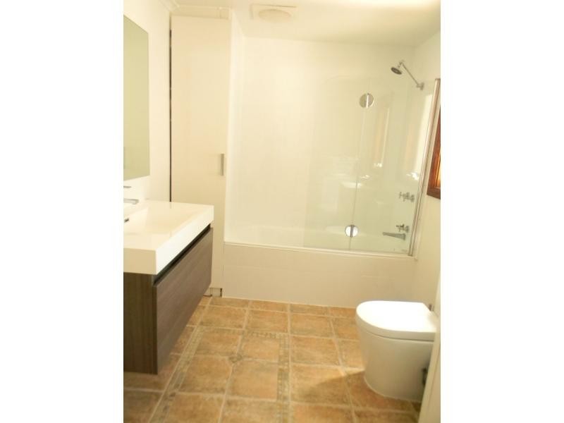 16 Madden Street, Maidstone VIC 3012