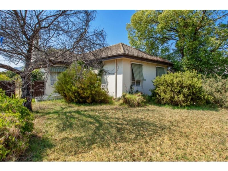 6 Montgomery Street, Maidstone VIC 3012