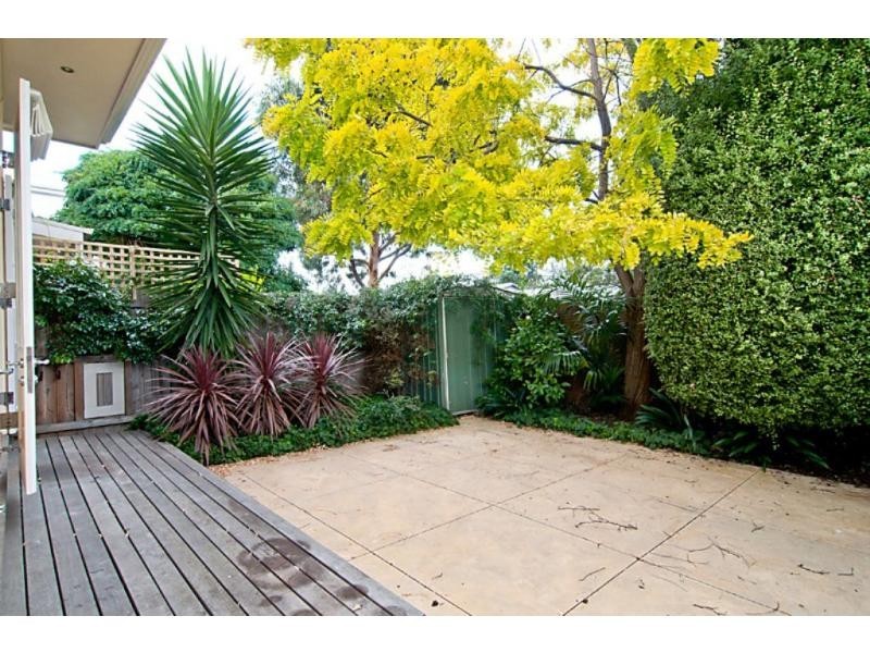 38 Hamilton Street, Seddon VIC 3011