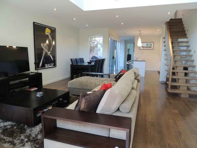 2/12 Simpson Street, Yarraville VIC 3013