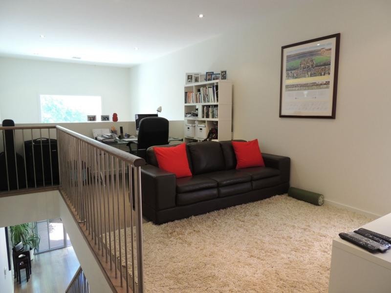 2/12 Simpson Street, Yarraville VIC 3013