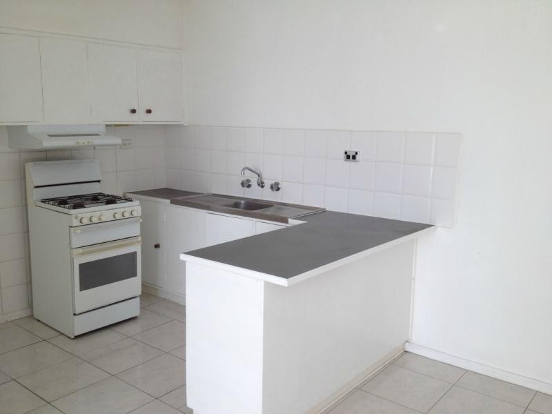 19/437 Ballarat Road, Sunshine VIC 3020