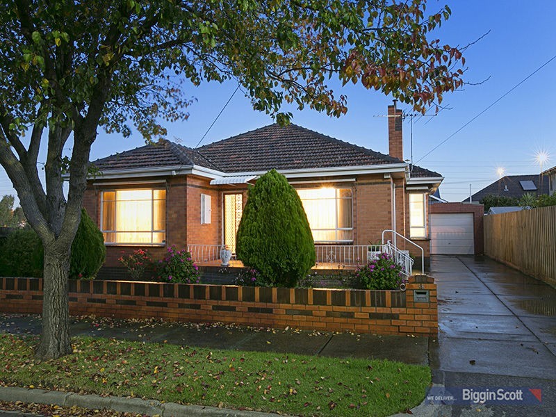 18 Gordon Parade, Yarraville VIC 3013