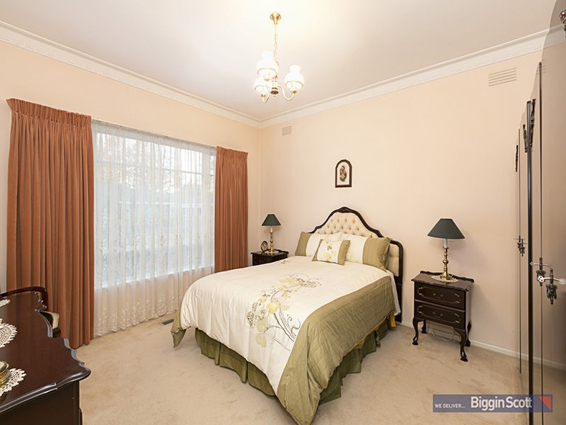 18 Gordon Parade, Yarraville VIC 3013