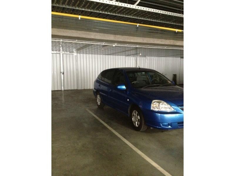 19/2 Saltriver Place, Footscray VIC 3011