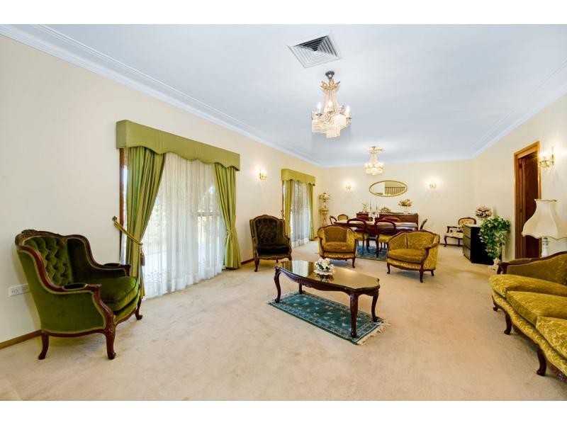 28 Lochinvar Parade, Carlingford NSW 2118