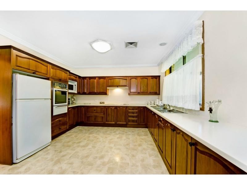 28 Lochinvar Parade, Carlingford NSW 2118