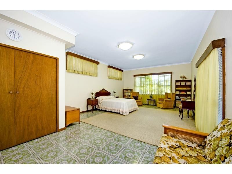 28 Lochinvar Parade, Carlingford NSW 2118