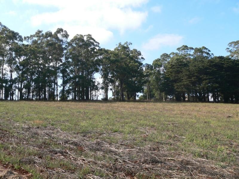 L2 265 Ure Road, Gembrook VIC 3783