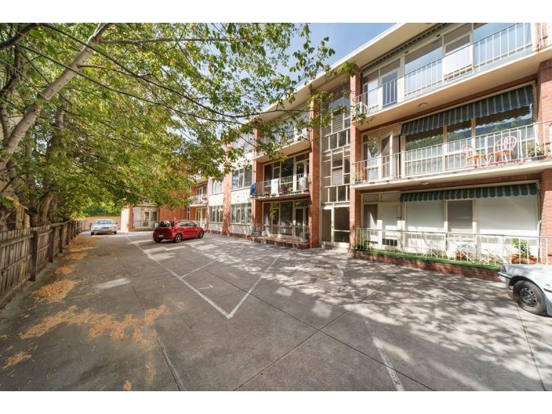 18/306 Inkerman Street, St Kilda East VIC 3183