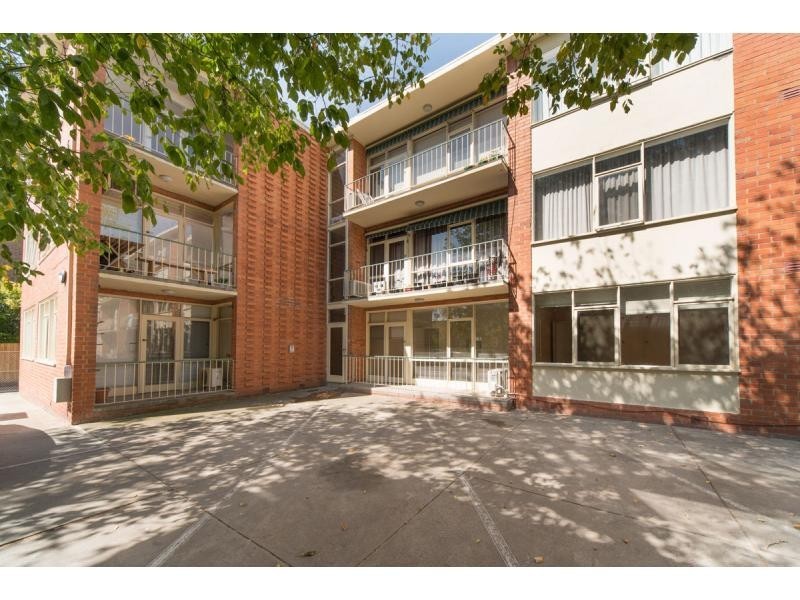 18/306 Inkerman Street, St Kilda East VIC 3183