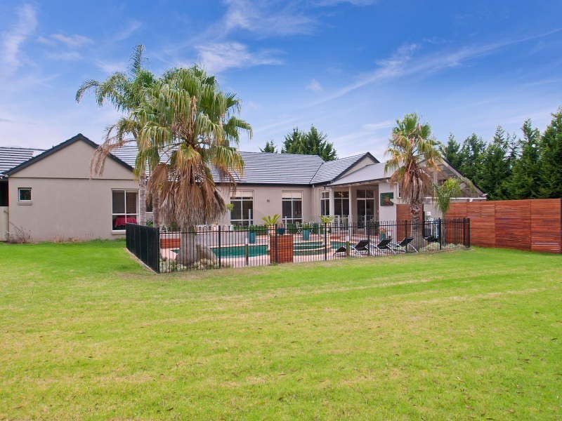 62 Rosedale Grove, Frankston South VIC 3199