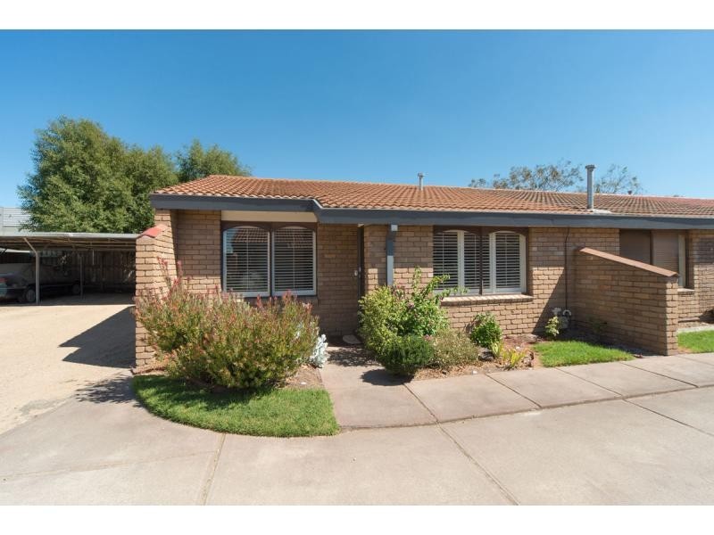 Unit 12/8 Bainbridge Avenue, Seaford VIC 3198