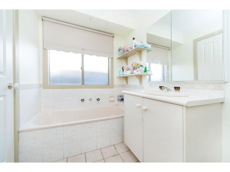 23 Fernwren Place, Carrum Downs VIC 3201