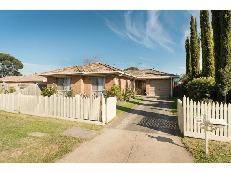 23 Fernwren Place, Carrum Downs VIC 3201