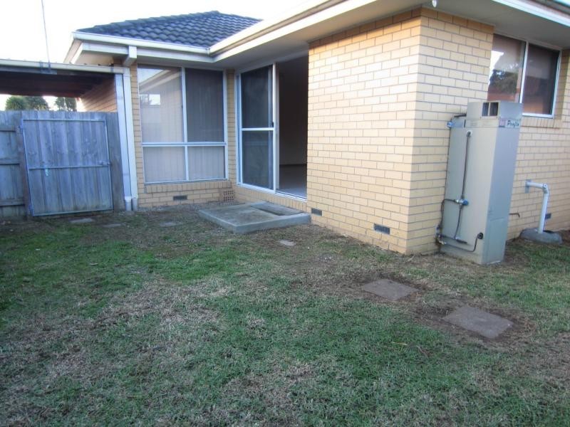 2/21 Caesar Street, Mulgrave VIC 3170