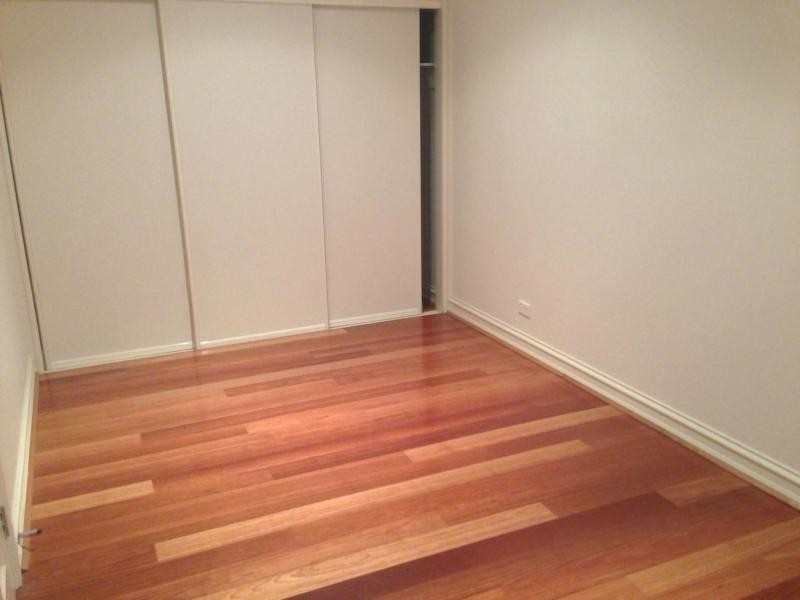 2/242 Hope Street, Brunswick West VIC 3055
