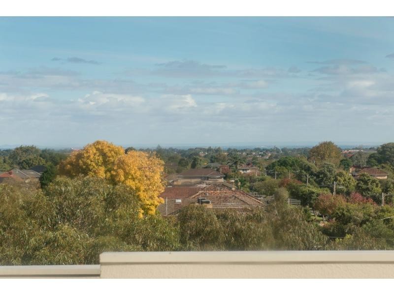 16/76 East Boundary Road, Bentleigh East VIC 3165