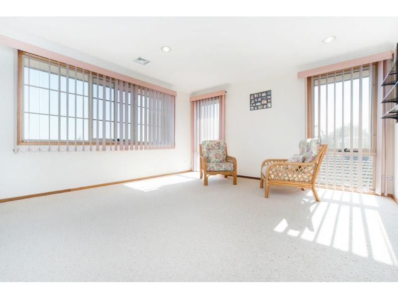 5 Helsal Court, Frankston VIC 3199