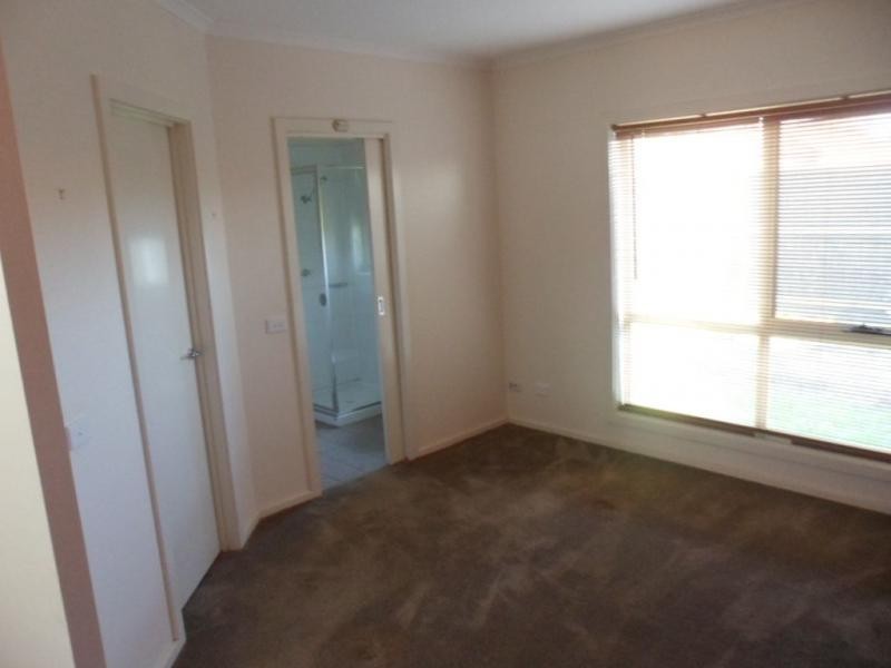 Unit 3/88 Granite Drive, Langwarrin VIC 3910