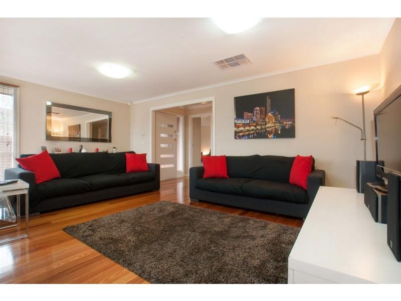 17 Kalang Court, Patterson Lakes VIC 3197