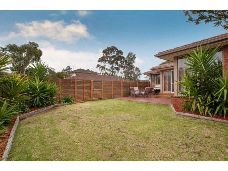 17 Kalang Court, Patterson Lakes VIC 3197