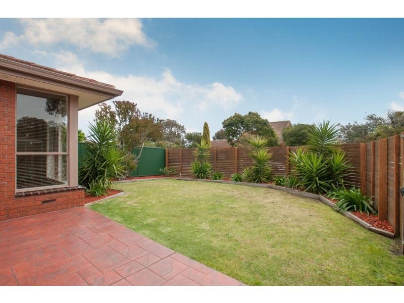 17 Kalang Court, Patterson Lakes VIC 3197