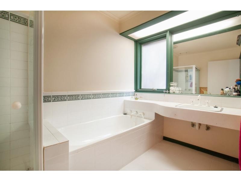 9 Beard Street, Eltham VIC 3095