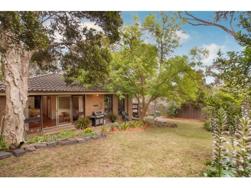 9 Beard Street, Eltham VIC 3095