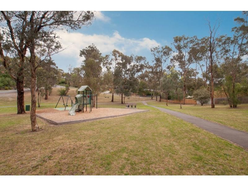 9 Beard Street, Eltham VIC 3095