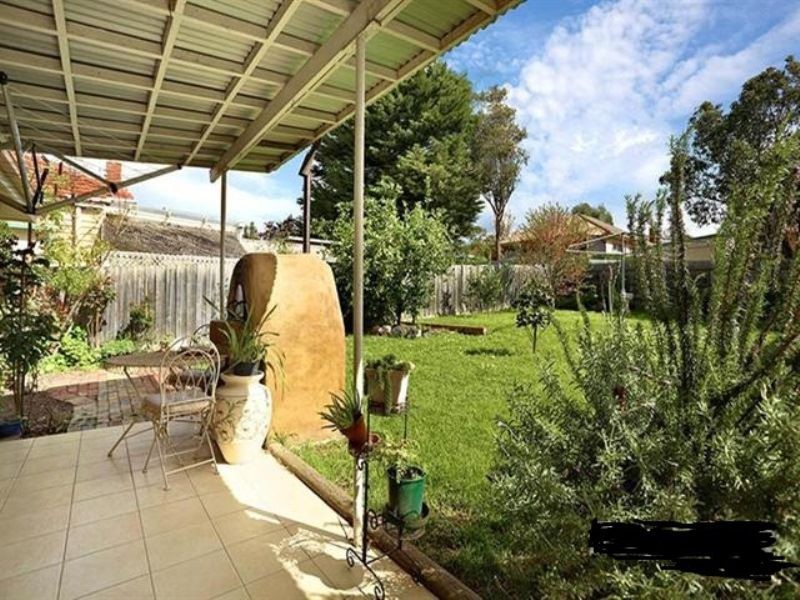 17 Greensborough Road, Rosanna VIC 3084