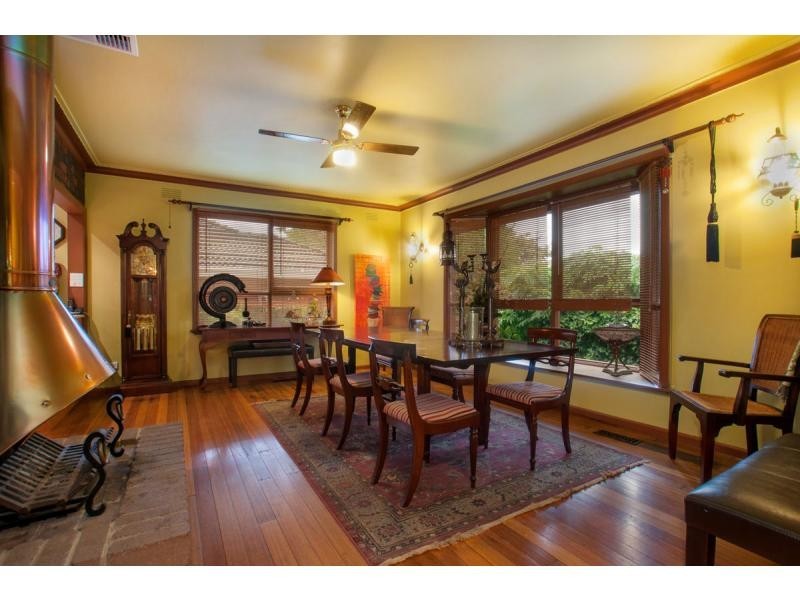 15 Coleman Road, Wantirna South VIC 3152