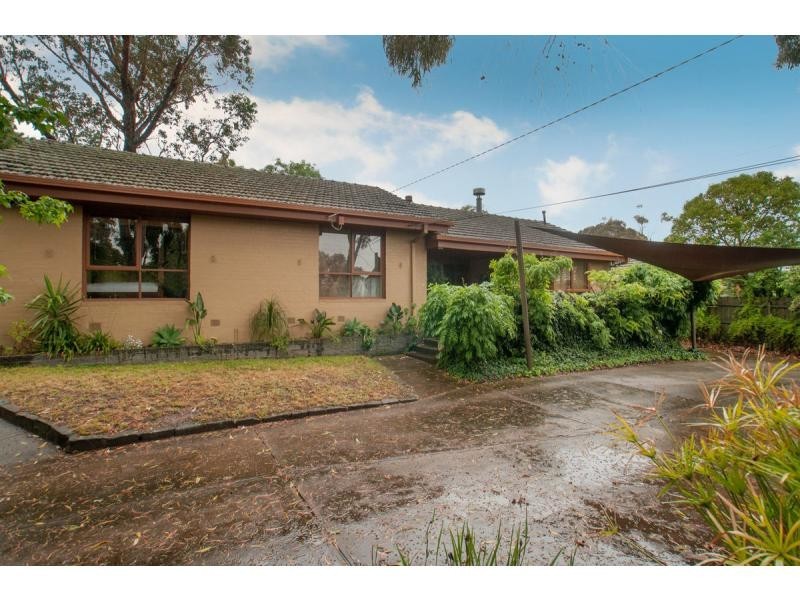 15 Coleman Road, Wantirna South VIC 3152