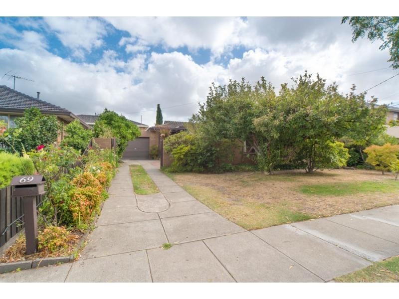 69 Nancy Street, Cheltenham VIC 3192