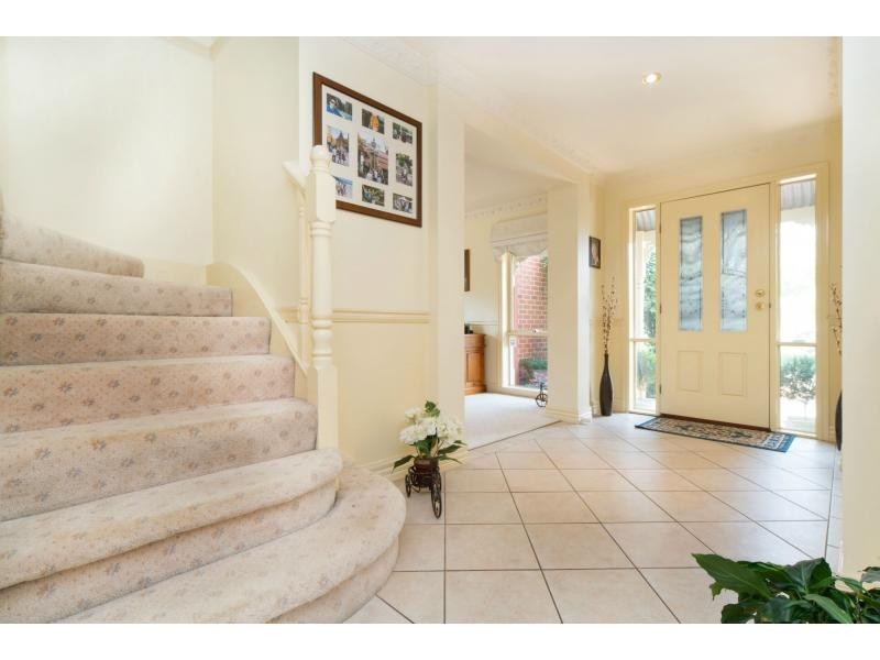 7 Wood Road, Narre Warren South VIC 3805