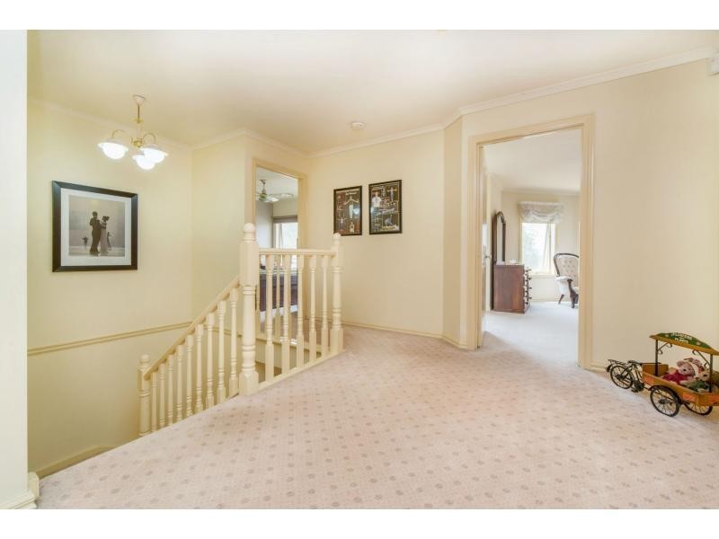 7 Wood Road, Narre Warren South VIC 3805