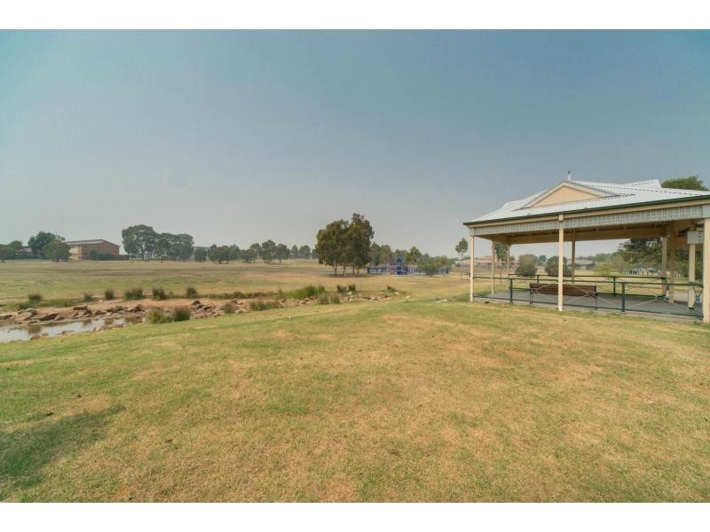 7 Wood Road, Narre Warren South VIC 3805