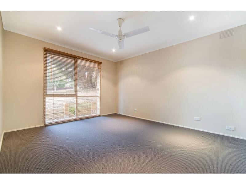 5 Coledale Close, Endeavour Hills VIC 3802