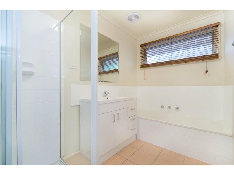 5 Coledale Close, Endeavour Hills VIC 3802