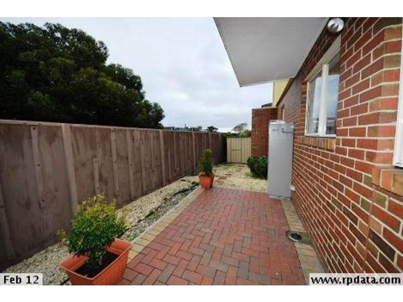 2/21 Nolan Street, Frankston South VIC 3199