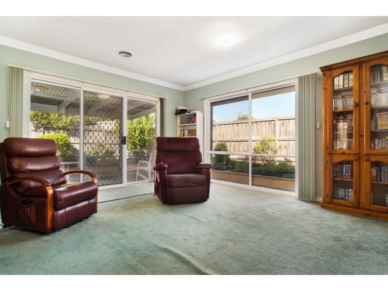 30 Moondarra Drive, Berwick VIC 3806