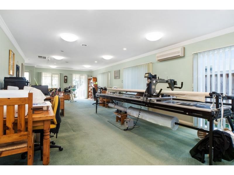 30 Moondarra Drive, Berwick VIC 3806