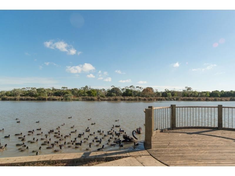 30 Moondarra Drive, Berwick VIC 3806