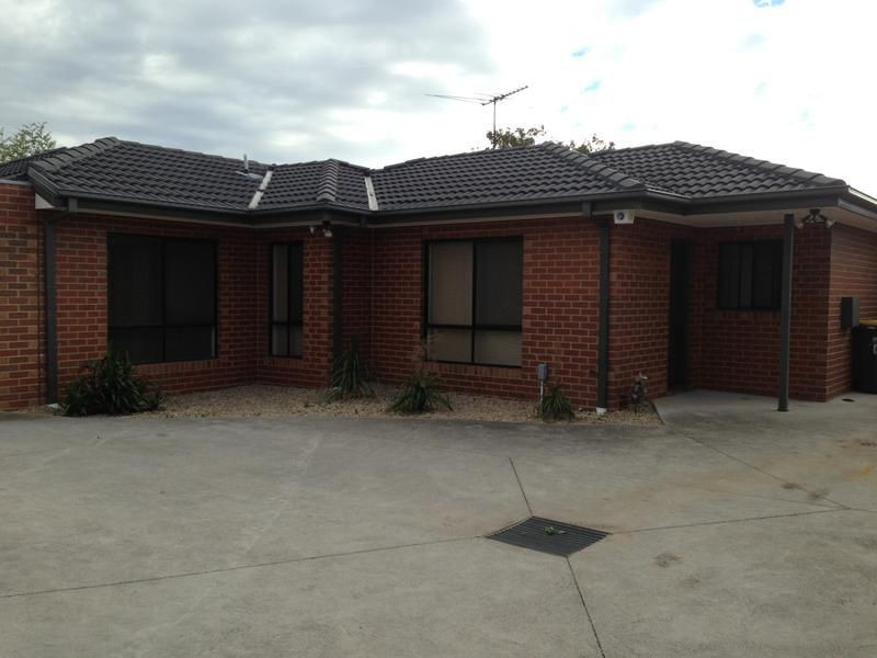 2/114 The Boulevard, Thomastown VIC 3074