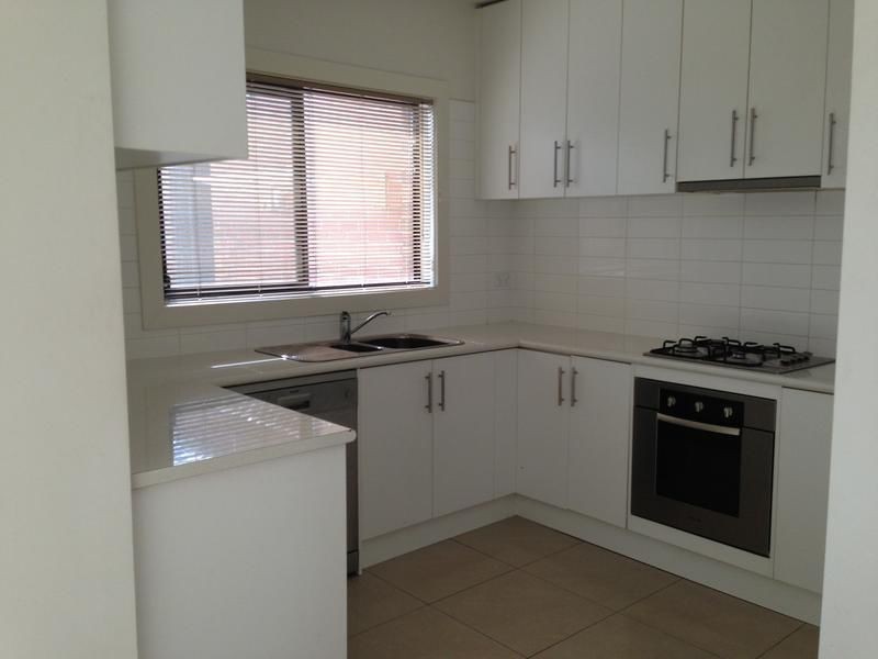 2/114 The Boulevard, Thomastown VIC 3074