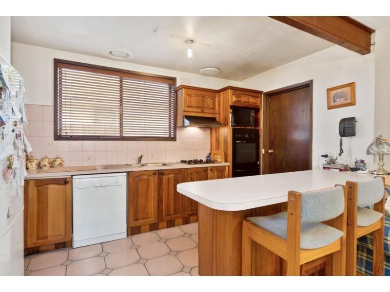 22 Wallarano Drive, Noble Park VIC 3174